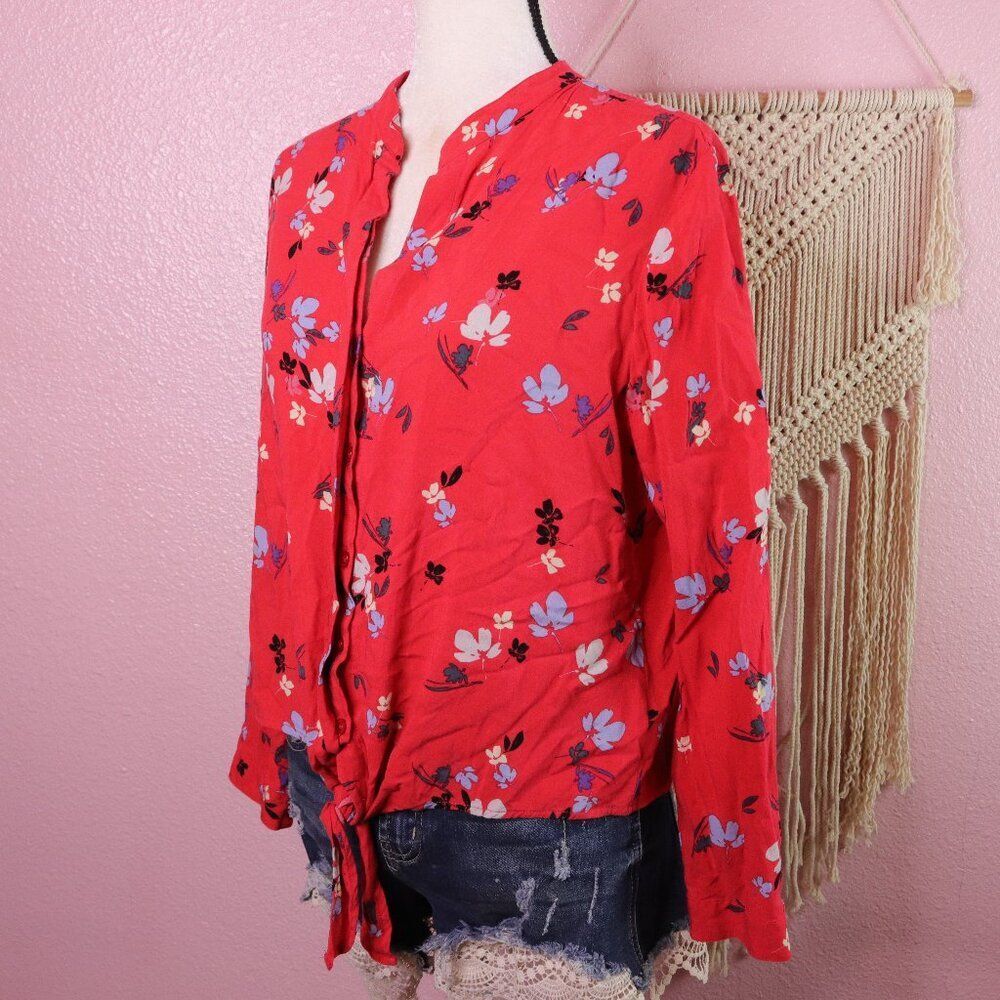 Velvet Heart | Long Sleeve Button Up Shirt Medium‎